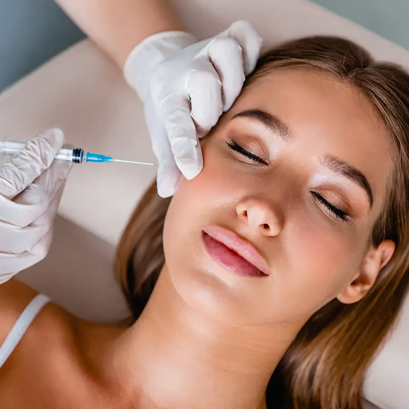 Injections (toxine botulique Fillers & Sculptra)